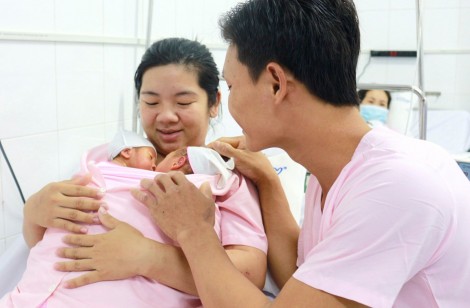 12 năm sát cánh cùng các cặp vợ chồng hiếm muộn