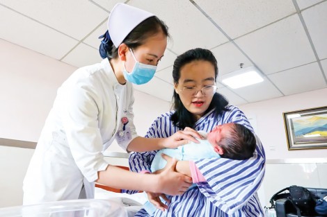 Dân số Trung Quốc sụt giảm nhanh hơn dự kiến