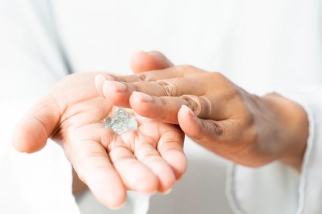 Tại sao bạn nên có một chai dung dịch rửa tay sát khuẩn trong nhà?
