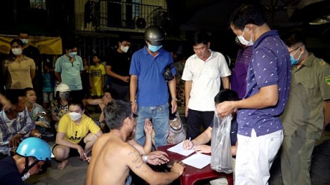 An Giang: Triệt phá tụ điểm đánh bạc ngay trung tâm TP Long Xuyên