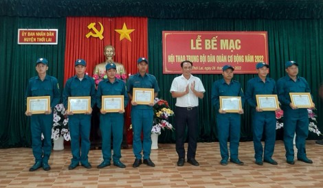 Thi đua hoàn thành nhiệm vụ chính trị