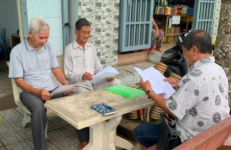 Mỏi mòn chờ giấy chứng nhận quyền sử dụng đất