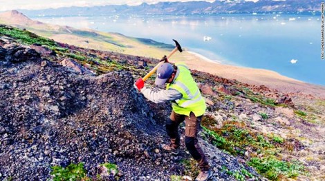 Săn tìm “kho báu” ở Greenland