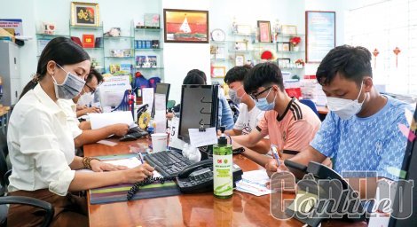 Đăng ký xét tuyển trực tuyến trong giai đoạn "nước rút"