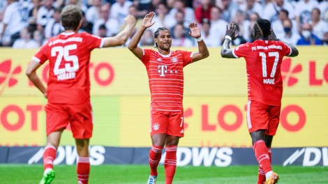 Không còn “số 9” thực thụ, Bayern vẫn sống khỏe