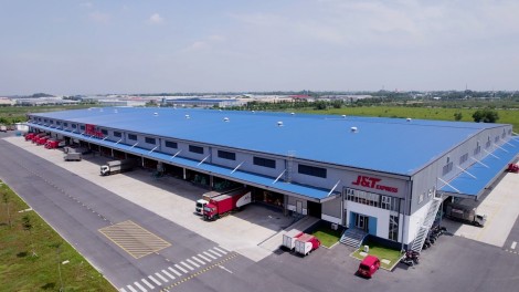Doanh nghiệp chuyển phát nhanh nắm bắt cơ hội kinh doanh cùng thương mại điện tử xuyên biên giới