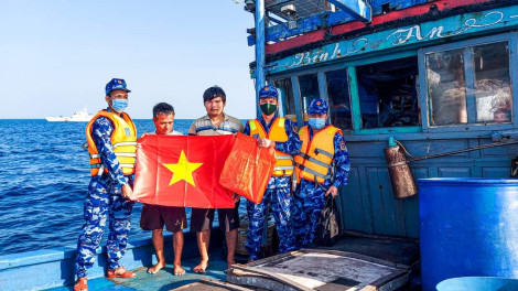 Tuổi trẻ Cảnh sát biển - Xung kích nơi đầu sóng
