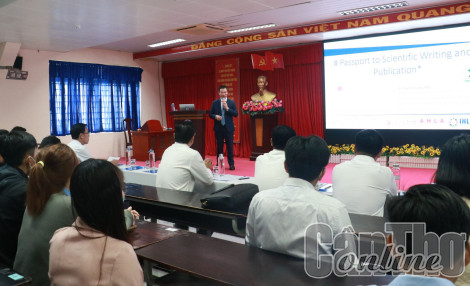 Thúc đẩy phong trào nghiên cứu khoa học trong sinh viên
