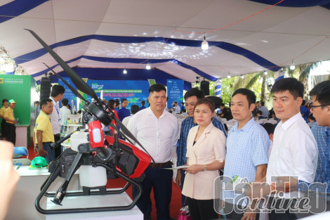 Để cơ giới hóa đồng bộ trong nông nghiệp