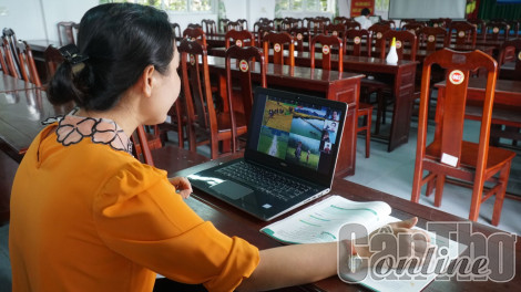 Đẩy mạnh ứng dụng công nghệ thông tin và chuyển đổi số trong giáo dục, đào tạo