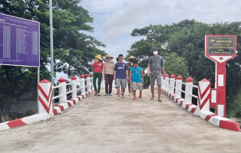 Đoàn kết xây dựng quê hương
