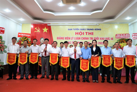 Khai mạc Hội thi Giảng viên lý luận chính trị giỏi khu vực III