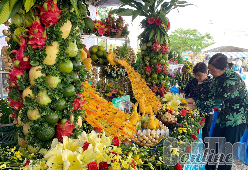 Đẩy mạnh quảng bá du lịch, đặc sản địa phương