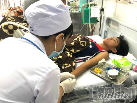 Sốt xuất huyết tiếp tục tăng số ca mắc, ca nặng