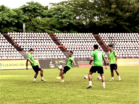 Có tân HLV, cầu thủ Cần Thơ sẽ thi đấu tích cực?