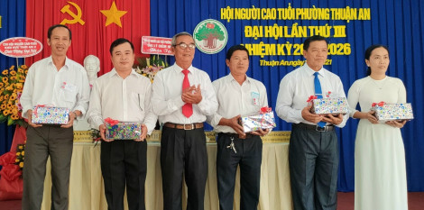 Tận tâm chăm lo người cao tuổi