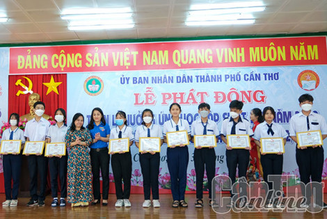 Thúc đẩy phong trào xây dựng xã hội học tập