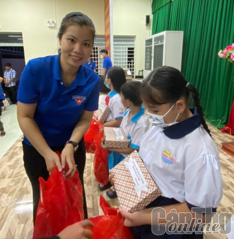 Bí thư Đoàn năng động, tâm huyết