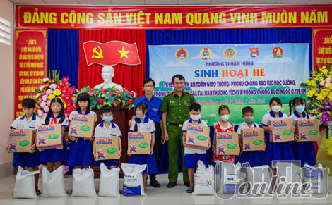 Tổ chức nhiều hoạt động góp phần đảm bảo an toàn giao thông
