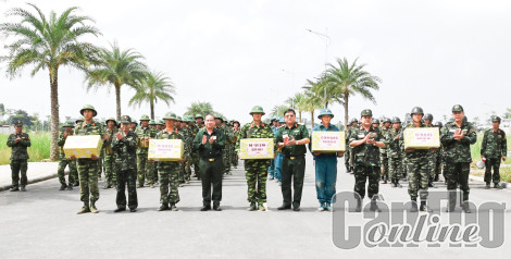 Diễn tập khu vực phòng thủ quận đạt yêu cầu, đảm bảo an toàn