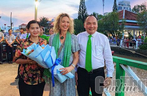 Cần Thơ đón đoàn du khách quốc tế đầu tiên từ du thuyền Mekong Princess