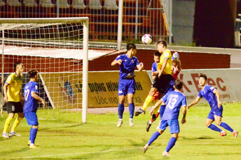 Thắng Đắk Lắk 2-1, Cần Thơ chắc suất trụ hạng