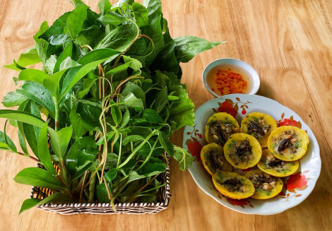 Ẩm thực từ dế mật mía
