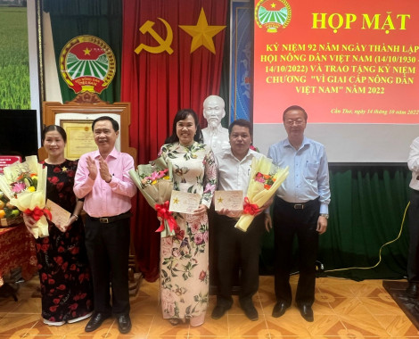 Họp mặt kỷ niệm 92 năm Ngày thành lập Hội Nông dân Việt Nam