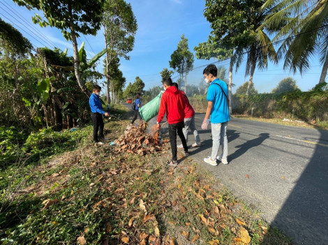 Đoàn viên, thanh niên đảm bảo an toàn giao thông