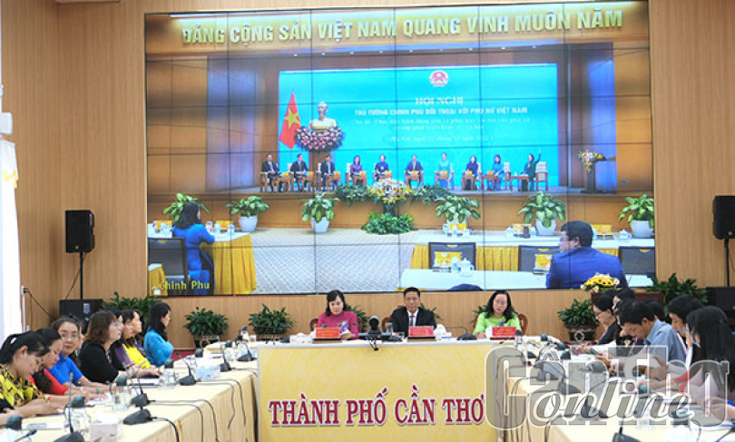Thủ tướng Chính phủ đối thoại với phụ nữ Việt Nam