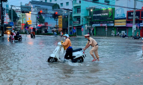 Phối hợp giữ gìn trật tự an toàn giao thông