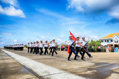 Hiên ngang Trường Sa