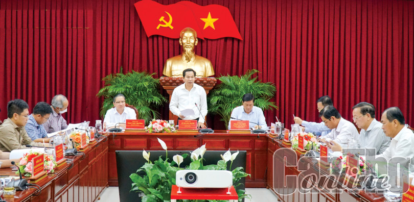 Thực hiện nhiều biện pháp quyết liệt xử lý nghiêm tình trạng lấn chiếm vỉa hè và lòng đường buôn bán, đậu xe