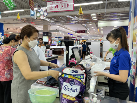 Saigon Co.op thực hiện 14 chương trình giảm giá, tặng quà với hơn 40.000 sản phẩm