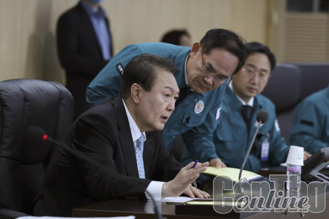Hai miền Triều Tiên “đấu” tên lửa