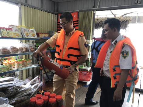 Bảo đảm phương tiện ra, vào bến an toàn