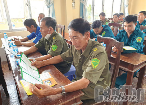 Tuyên truyền pháp luật đến người dân