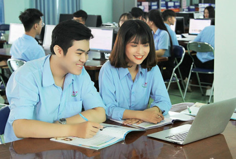 Tăng cường đổi mới và ứng dụng công nghệ, chuyển đổi số trong quản lý, đào tạo