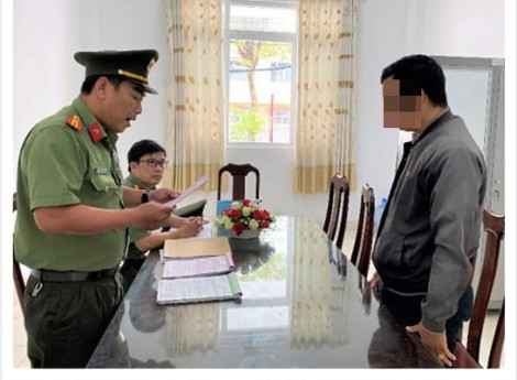 Xử phạt thanh niên quay phim, chụp ảnh địa điểm cấm