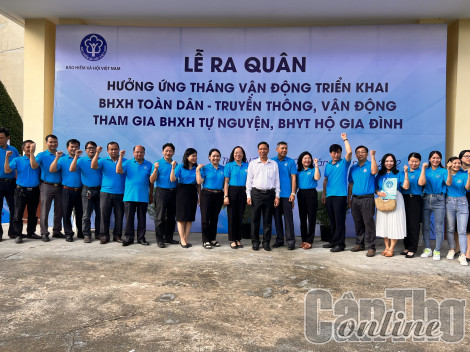 Ra quân truyền thông, vận động tham gia bảo hiểm xã hội tự nguyện, bảo hiểm y tế hộ gia đình