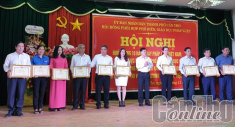 Tổng kết 10 năm Ngày Pháp luật Việt Nam