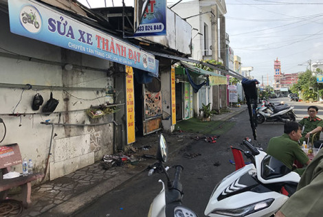 Cháy nhà lúc rạng sáng, 1 người chết