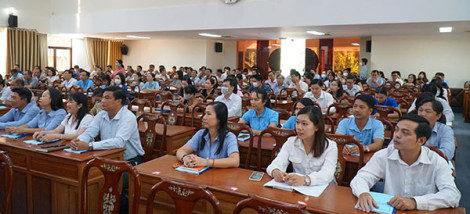 Gần 200 bí thư, phó bí thư, chi ủy viên chi bộ trong các doanh nghiệp bồi dưỡng nghiệp vụ công tác xây dựng Đảng
