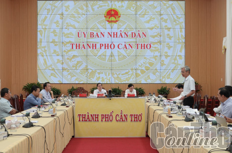 UBND thành phố thông qua các nội dung trình tại kỳ họp HĐND thành phố