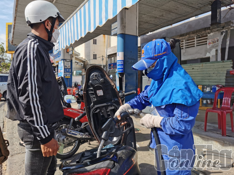 Bảo đảm tuyệt đối không để thiếu hụt, đứt gãy nguồn cung xăng dầu trong mọi tình huống