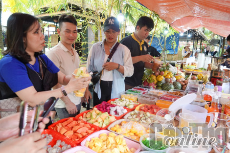 Đề nghị thu hồi Quyết định tạm đình chỉ công tác ông Nguyễn Thanh Hoàng, Phó Trưởng phòng Văn hóa và Thông tin huyện Phong Điền
