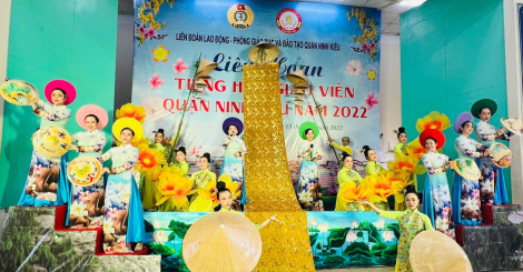 Tiếng hát yêu đời, yêu nghề