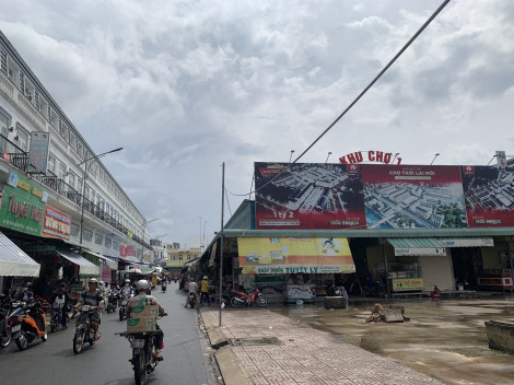 Vì sao tiểu thương ở chợ Thới Lai bức xúc?