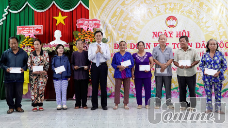 Đoàn kết xây dựng quê hương