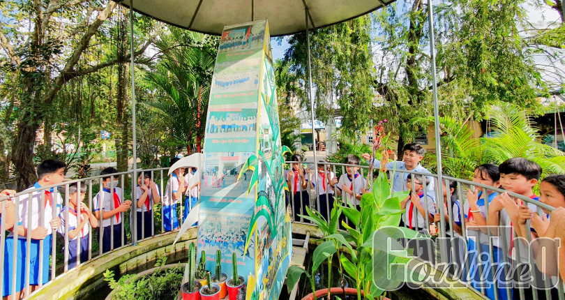 Đội ngũ nhà giáo tâm huyết, đáp ứng yêu cầu đổi mới
Bài 1: Không ngừng phát triển